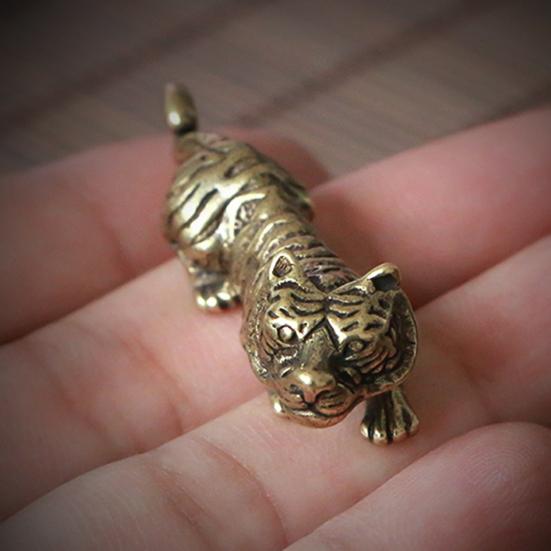

Полезная фигурка тигра, которую легко чистить, Mini Exquisite