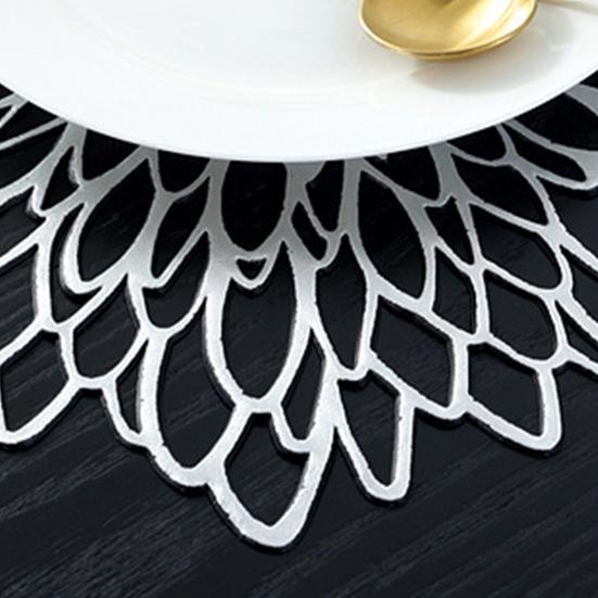 Good Table Lightweight All-matching Mat Burr Free