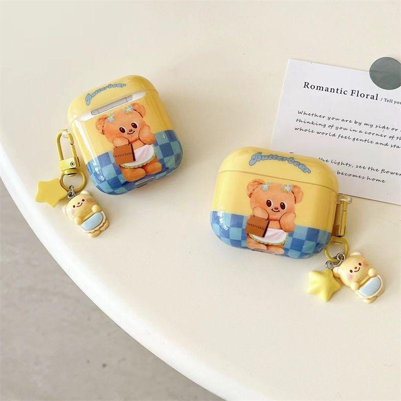 

Чехол 3-го поколения Мультяшный Ins Клетчатый Чехол для Apple Bluetooth-гарнитуры для Airpods4 Ударопрочный Мягкий Чехол 5-го поколения Подвеска Женский Очаровательный Airpods Pro/Pro2 Neutral Bag butter Bear + pendant