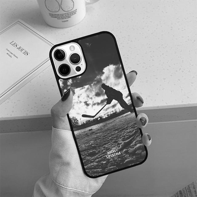 Hot Sport Ice Hockey Phone Case For iPhone 17 Air 14 15 16 13 12 Cover For Apple 14 15 16 Pro Max Plus Coque