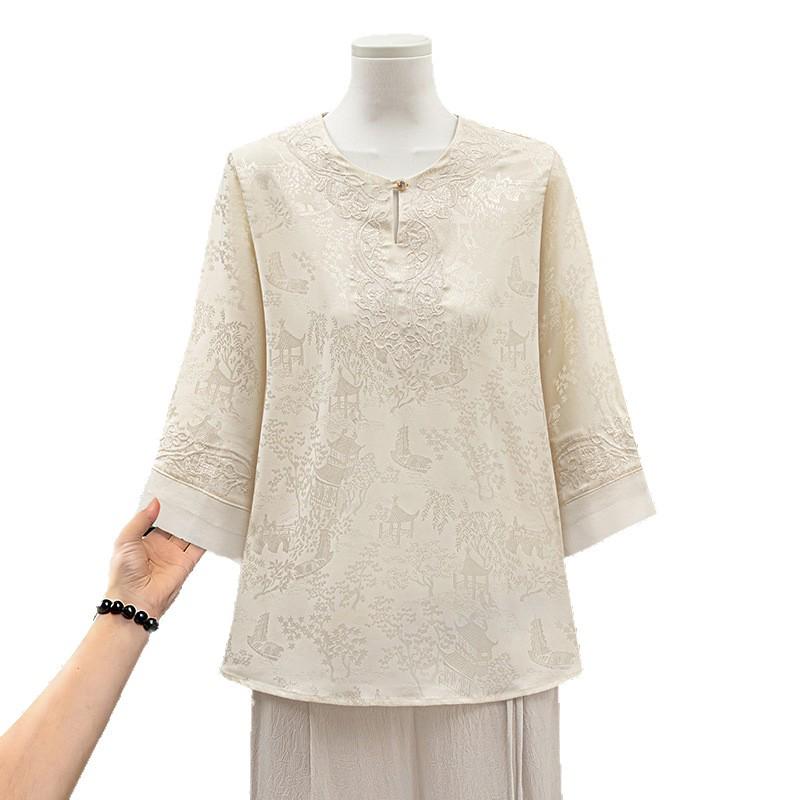 Early Spring Chic: Jacquard Light Luxury Apricot Plus Size Round Neck Three-Quarter Sleeve Women's T-shirt