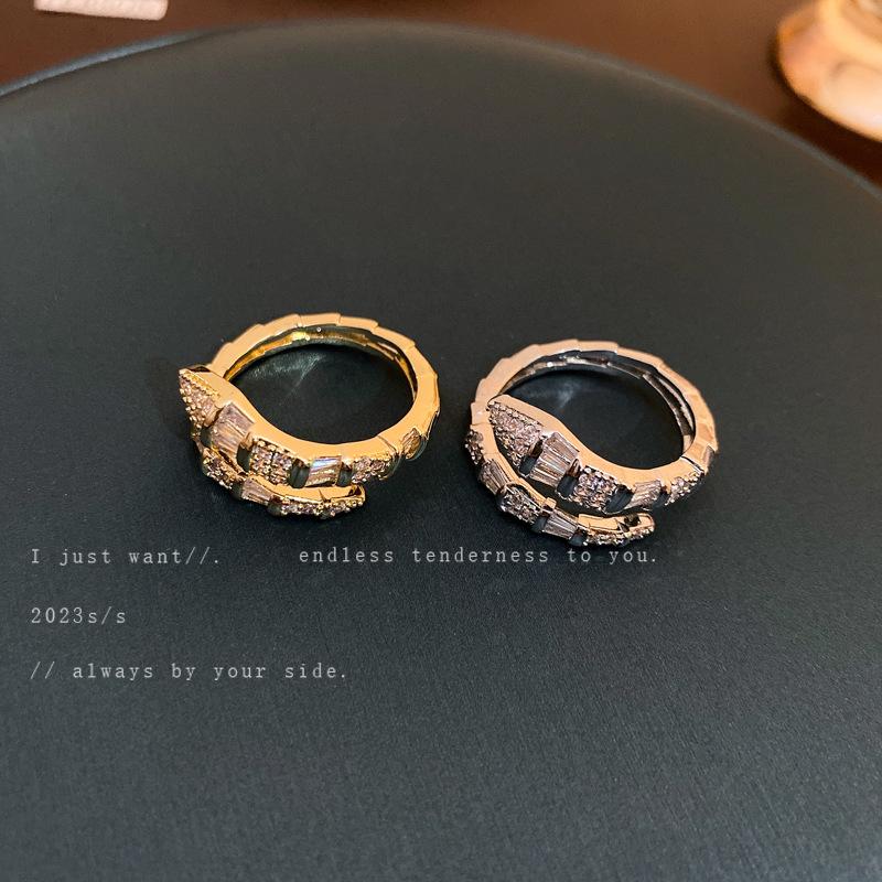 European and American Personality Fashion Exaggerated Zircon Serpentine Open Ring Simple Metal Style Index Finger Ring Temperament Jewelry