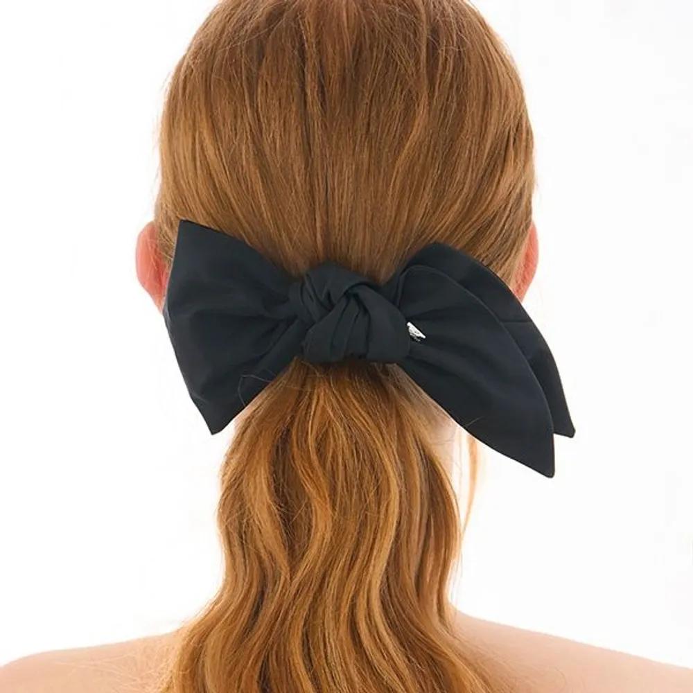 Plum Asymmetrical Ribbon Automatic Pin JP-23-325AB white
