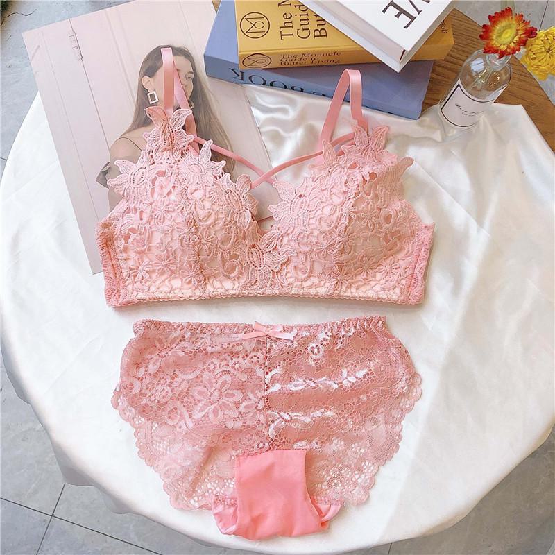 Youthful Lace Underwear Set: Wireless, Adjustable, Anti-Sagging, Side-Breasted Bra.