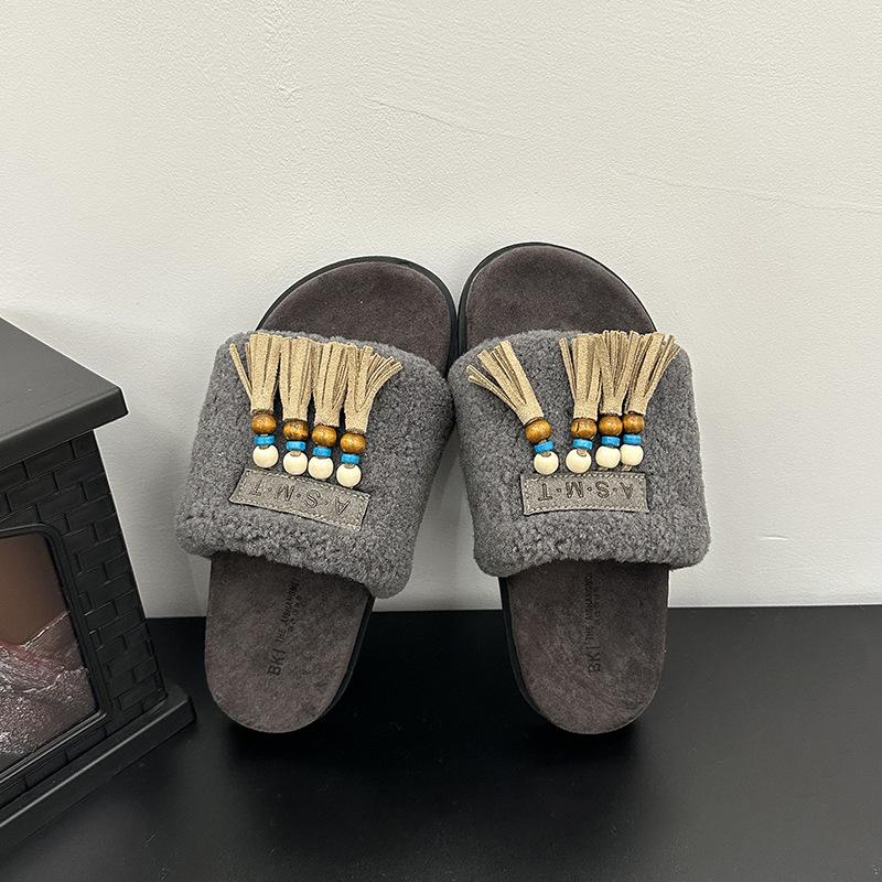 Niche Design Sense Tassel Fluffy Slippers Women's Outer Wear 2025 Autumn and Winter New Retro Thick Bottom Plush One-word Cotton Mop