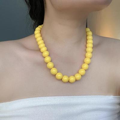 Women Hong Kong Vintage Yellow Round Beaded Necklace, Fashion Minimalist INS Dopamine High Grade Collarbone Chain
