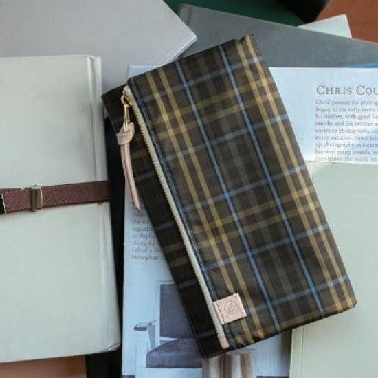 Hobonichi Techo Weeks Cover Tragen Bitter Check