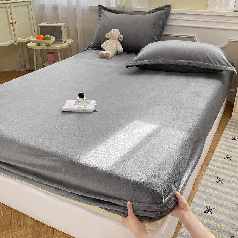 1pc Flannel Fleece Bed Sheet Solid Color Bed Cover Velvet Fitted Sheet Non-slip Bed Linen Warm 90x200 Mattress Protectors