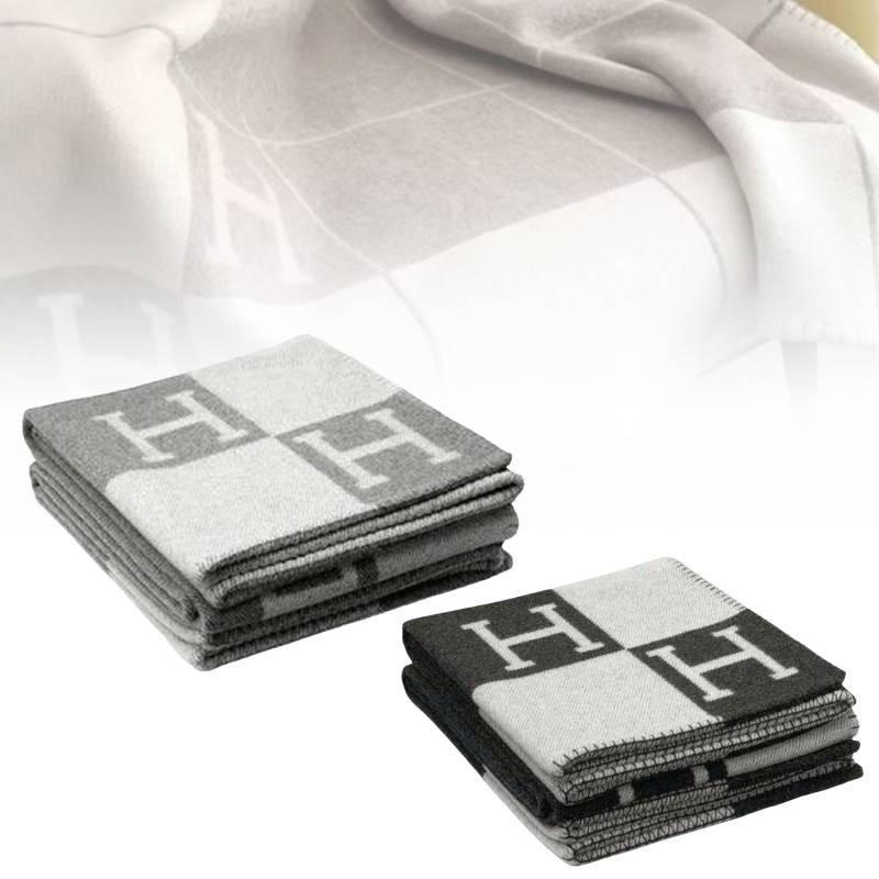 Luxurious Wool Cashmere Blanket Thick Warm Geometric Pattern Office Throw