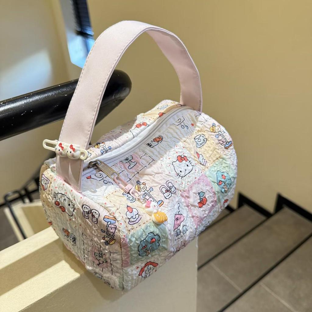 Cartoon Travel Makeup Bag: Portable & Cute Toiletry Storage Handbag for Women