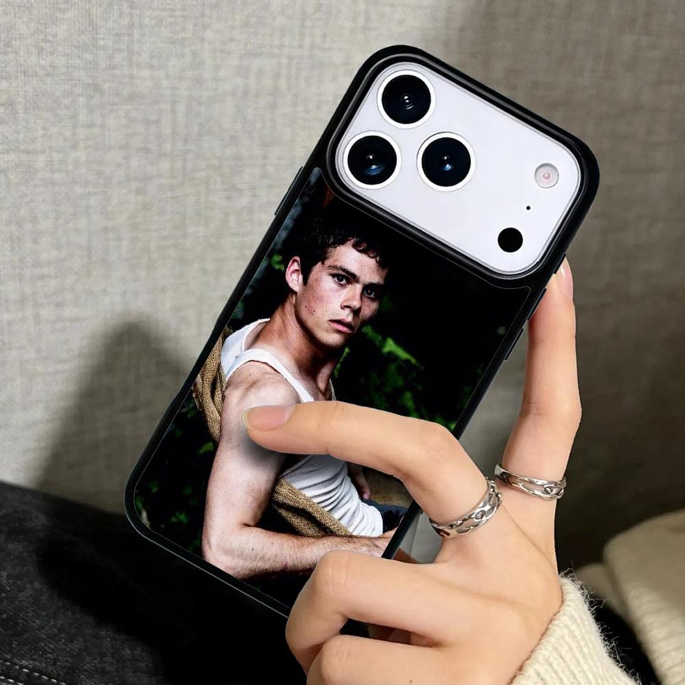 Coque Étui pour iPhone 17 Air 16 Pro Max 15 Plus 11 13 Mini 14 12 Arrière Housse de Téléphone Le Labyrinthe Thomas Sangster Dylan