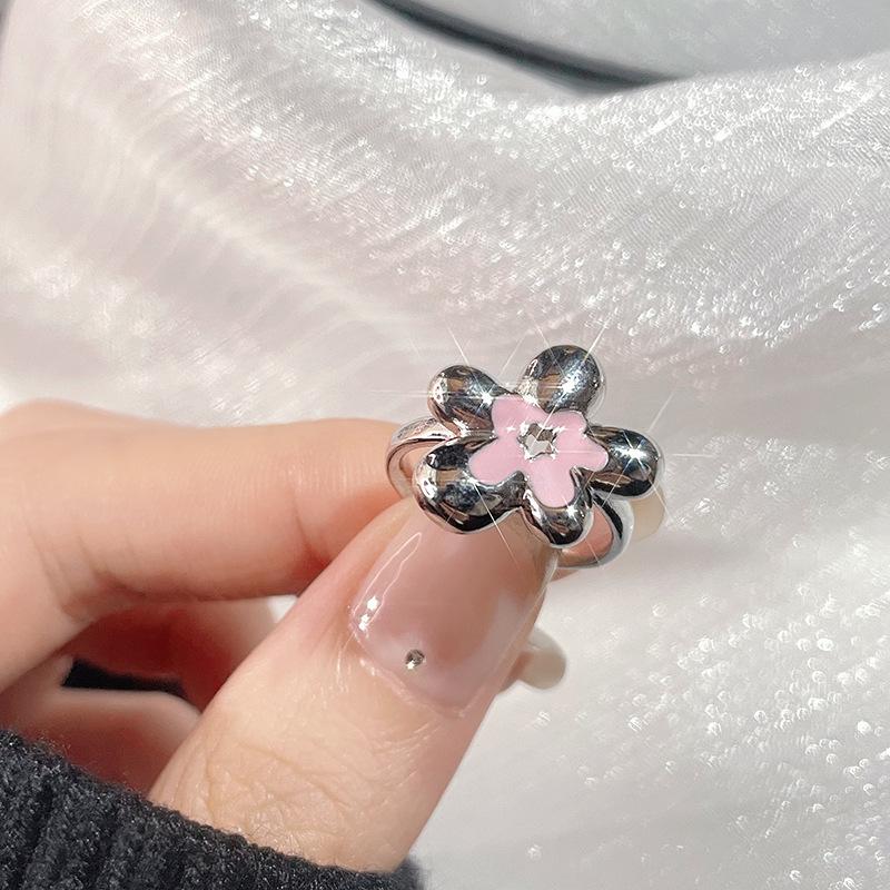 Sweet Wind Flower Ring Niche Design High-End Bow Dripping Oil Personality Girl Heart Fashion Ring