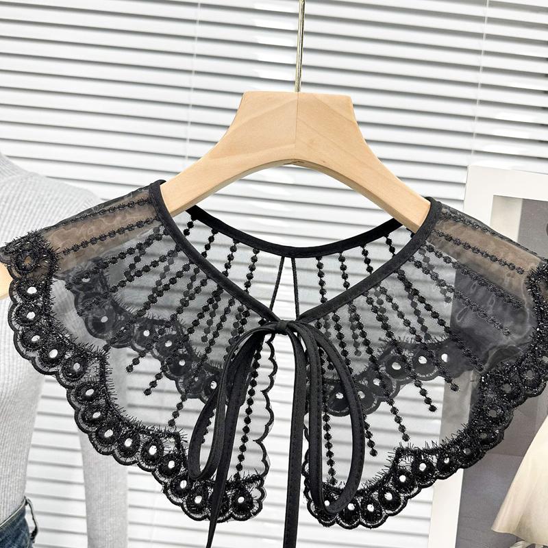 Black Hollow Out Embroidery Fake Collar Removable Shawl Sweater Skirt Sweet Decorative Collar Clothes Accessories