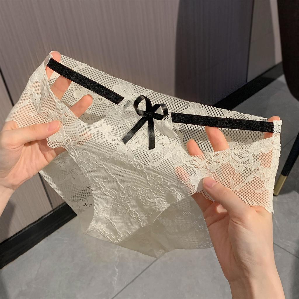 Women's New Sexy Lace Hollow Transparent Net Yarn Without Trace in The Waist Triangle Briefs