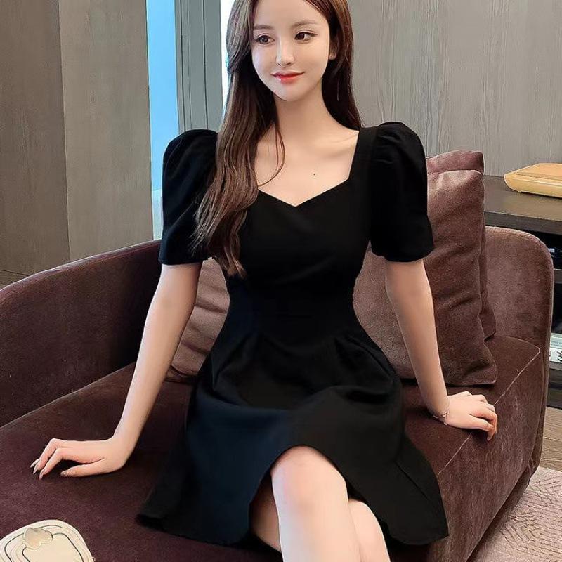 Be Careful with Backless Square Neck Bubble Sleeves Red Dress Women's Waist and Thin Temperament Age-reducing Skirt