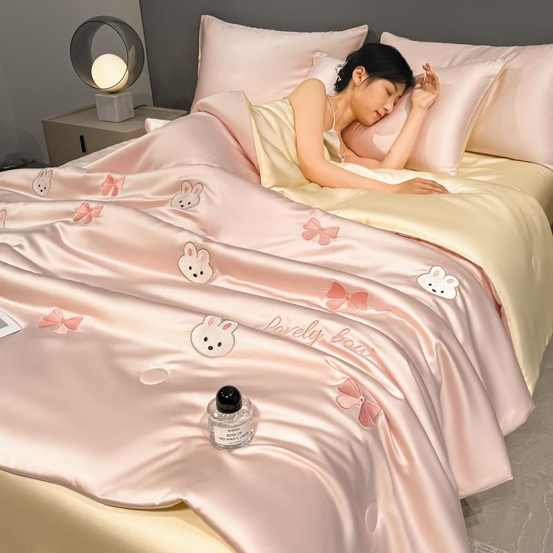 Skin-Friendly Washed Lce Silk Summer Quilt Sets High Quality Embroidered Comforter Bedding Sets Queen Summer Cooling Blanket