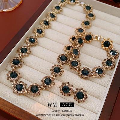Vintage Jewelry Set: Silver Needle Diamond-Studded Floral Stud Earrings, Bracelet & High-End Luxury Necklace for Women