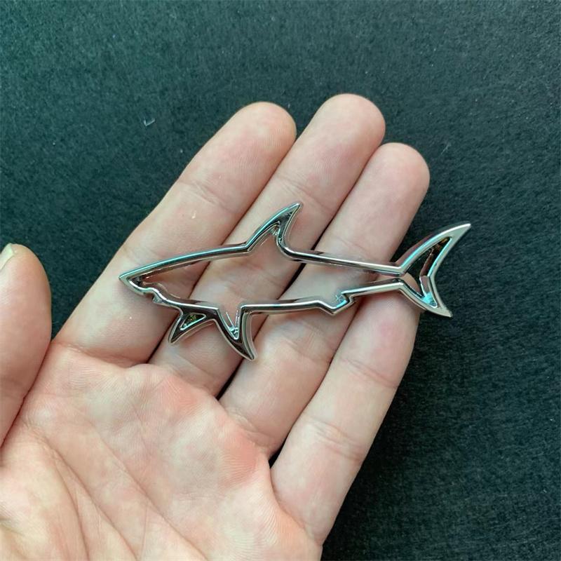 

Shark Metal Bumper Sticker Car Personality Creative Bumper Sticker Body Scratch Sticker Modified Metal Side Door Bumper Sticker серебряный