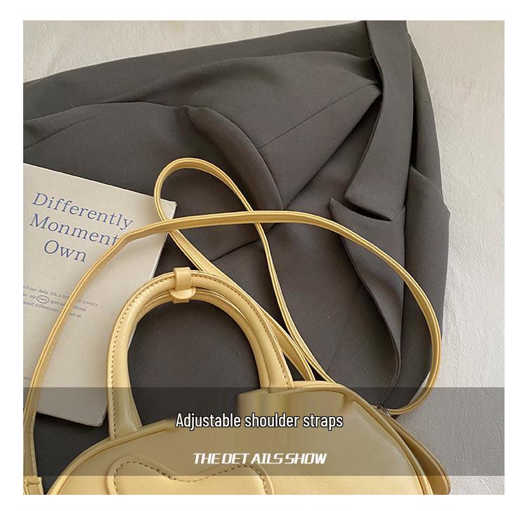 Women's Autumn Cartoon Dachshund Handbag: Versatile Single Shoulder & Crossbody Bag for Street Shopping