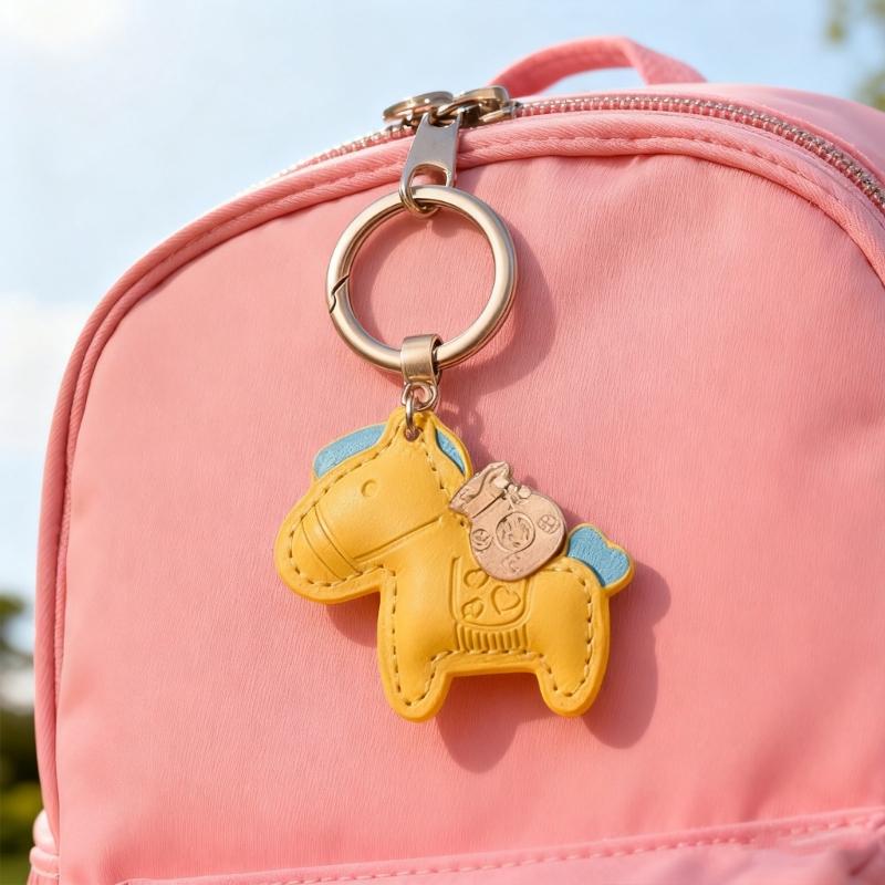 Adorable Cartoon Horse Keychain Leather Symbolizing Wealth Animal Pendant Keyring for Daily Use and Gift Occasions