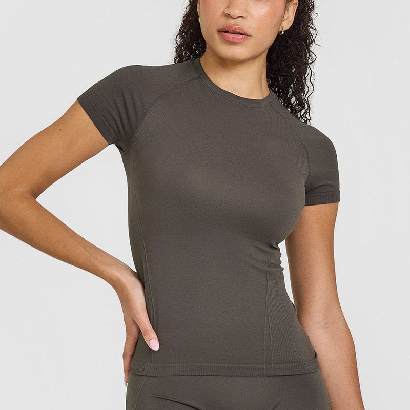 

2026 European and American Seamless Knitted Slim-Fit Long-Sleeved Pilates Tight-Fitting Yoga Breathable Fitness Top Women s Sports T-Shirt Short Sleeve Brown M