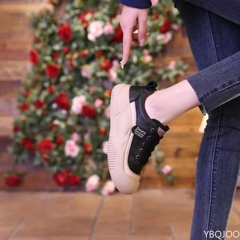 Frühling und Herbst Neue Vielseitige Dicksohlige Retro Einzelne Schuhe Weiche und Bequeme Höhenverstärkende Damen Freizeitschuhe