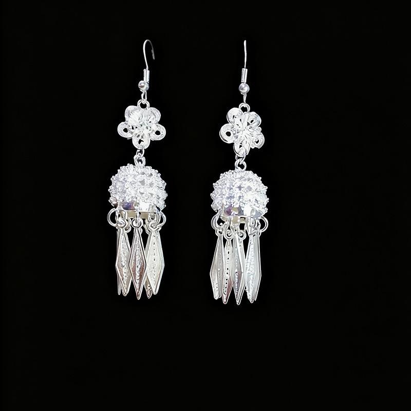 Ethnic style earrings Alloy silver-plated Miao ethnic minority Dong Yi earrings Earrings
