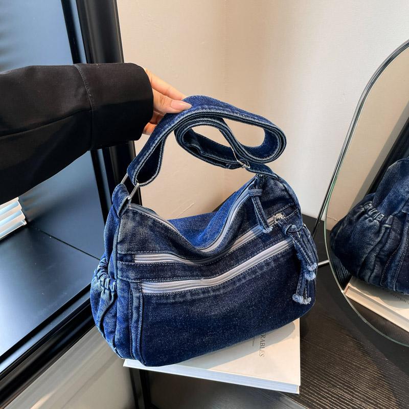 Vintage Style Denim Shoulder Bag for Women, Retro Blue Jean Crossbody Handbag, Cute Grunge Alt Gift for Teen Girls, for School
