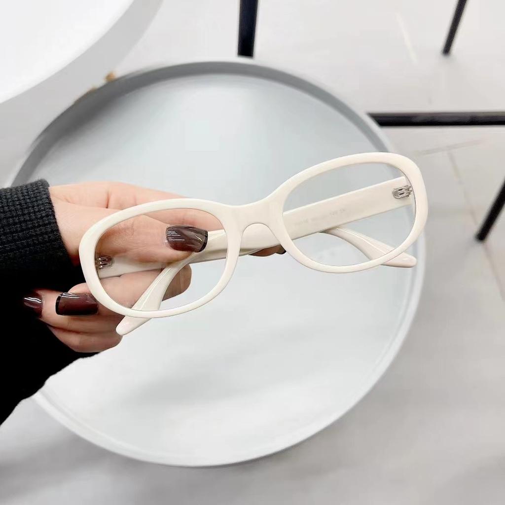 Oval Shape Ladies Sunglasses Fashion Trendy UV400 Protection Sun Glasses for Women Outdoor Activity