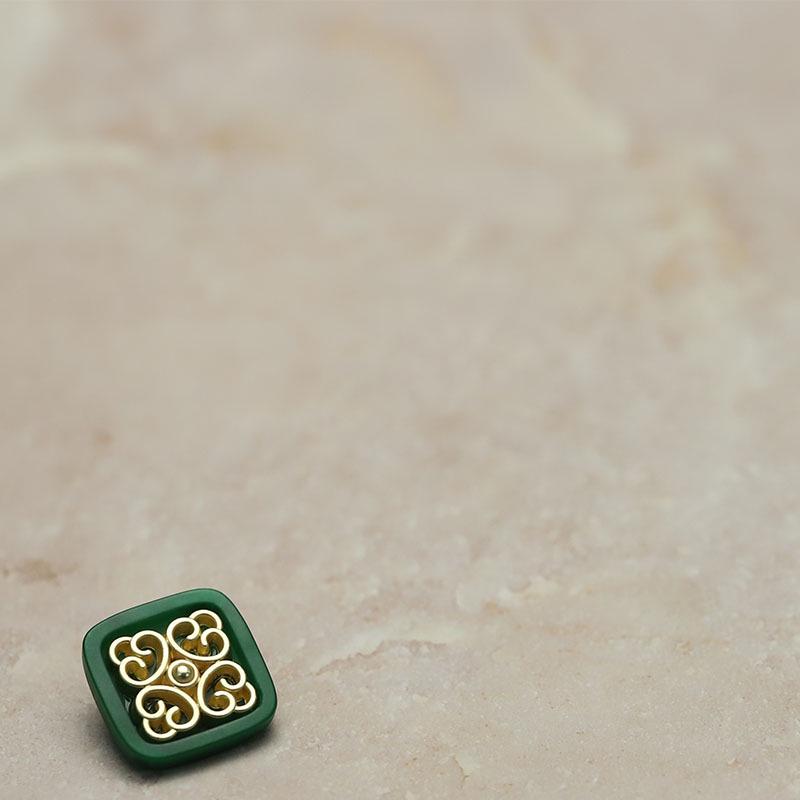 Yisen Xiaoxiang Chinese Style Square Resin Metal Buttons for Jackets and Coats