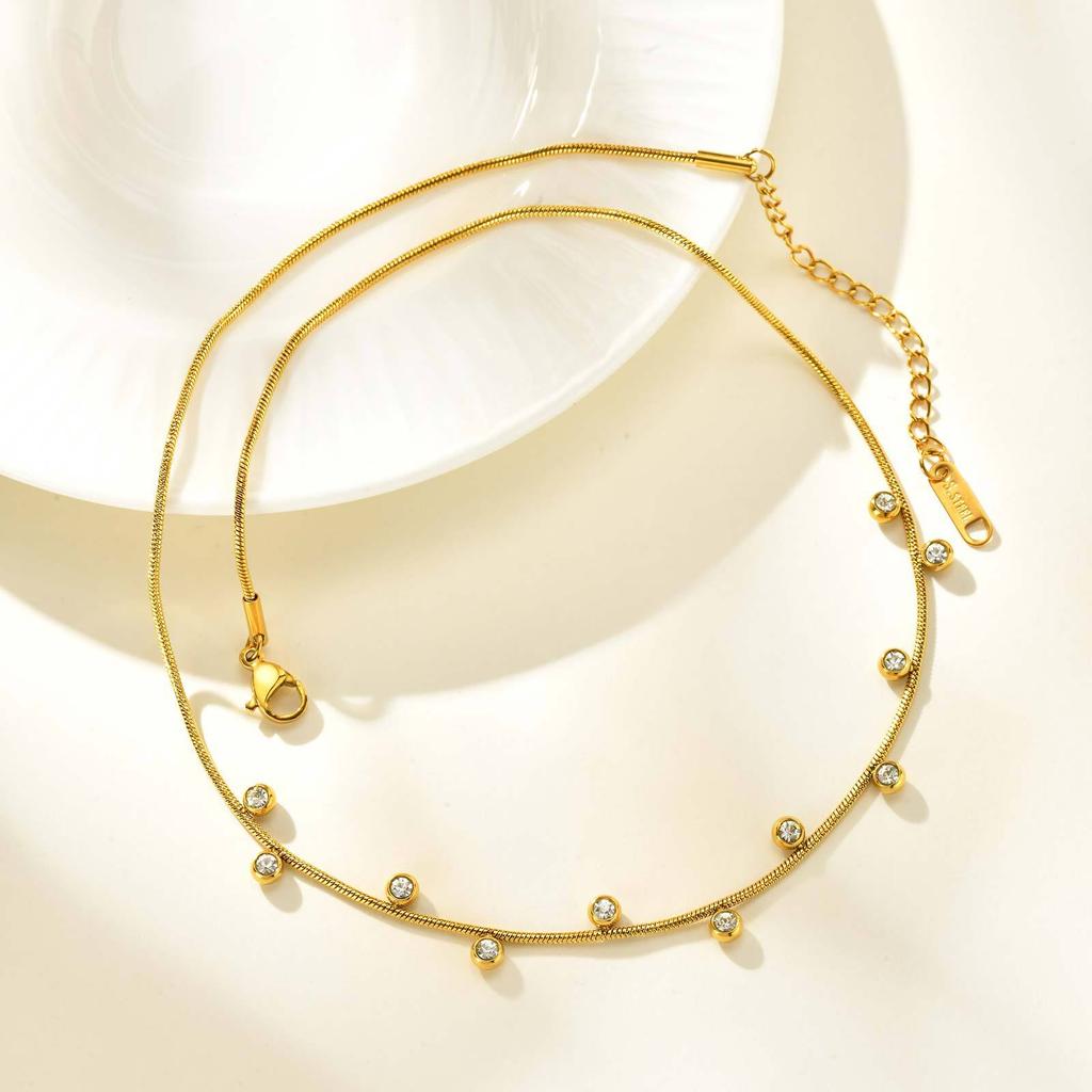 Wind Stainless Steel Round Snake Chain Necklace Ladies Luxury Shiny Zircon Collarbone Chain Nc-2383