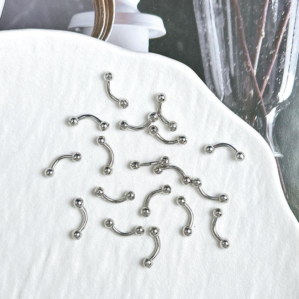 Legierung Gebogener Stab Augenbrauenstecker Außengewinde Doppelseitig Vergoldet Spitzkegel Punk Style Nagelkunst Zubehör DIY Nagel Süß Cool Dekoration DIY