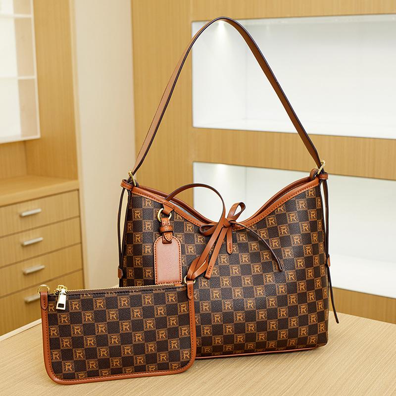 Retro Printed Tote Bag for Women's Commuting, Large-capacity Fashionable Single-shoulder Crossbody Bag