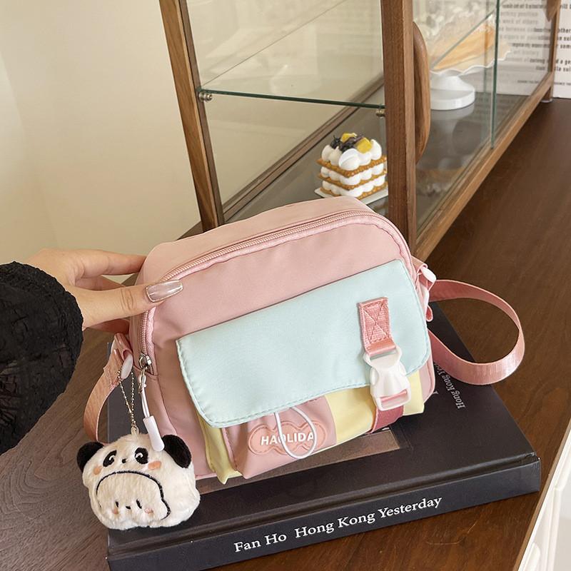 

Child Cartoon Nylon Small Handbag With Splicing Design For Kindergarten Girls PinkBear