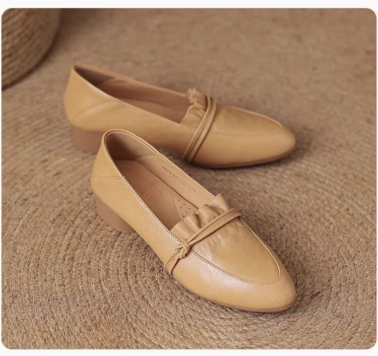 

Французские туфли-лодочки 2024 года, новая осенняя обувь с заостренной мягкой подошвой, мягкая кожа, толстый каблук, неглубокий носок, темперамент, универсальные туфли Мэри Джейн для женщин 40 абрикосовый