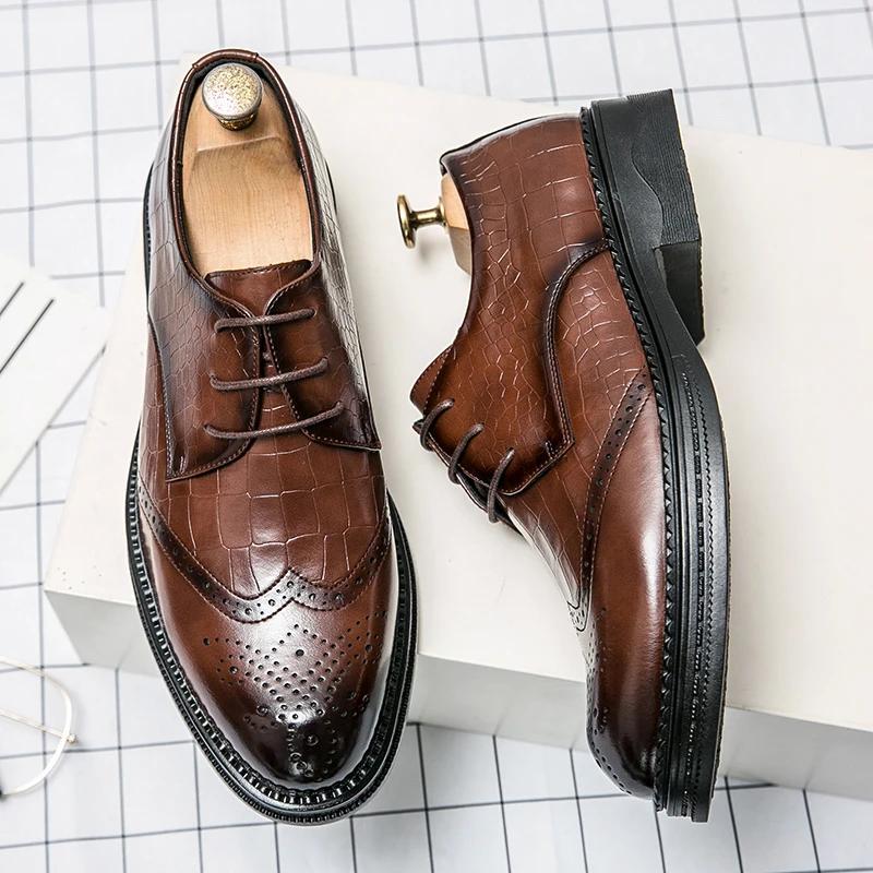 Derby Shoes Men PU Low-heeled Round Toe Lace-up Brogue Carved Hollow Breathable Wear-resistant Business Formal Men Shoes