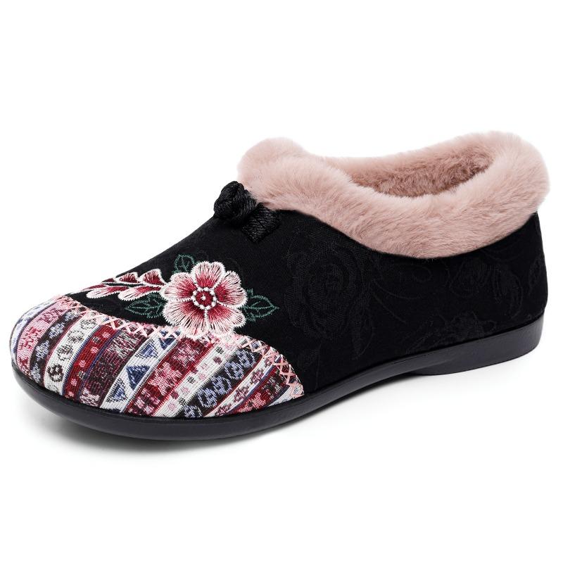 Winter Women's Shoes, Plus-size Embroidered Shoes, Fleece-lined Thickened Cotton Shoes for Middle-aged and Elderly, Slip-on Elderly Shoes.