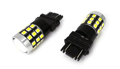 2 Stück LED Birne 3157, P27/7W 12-24V CANBUS 1400lm weiß mit Off-Road Linse