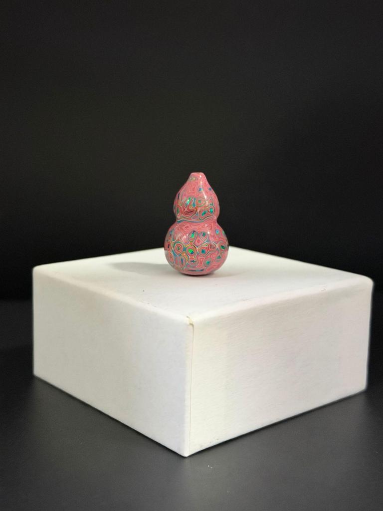 Opal Lacquer Gourd Pendants: Hand-Rubbed, Colored Ornaments & Accessories