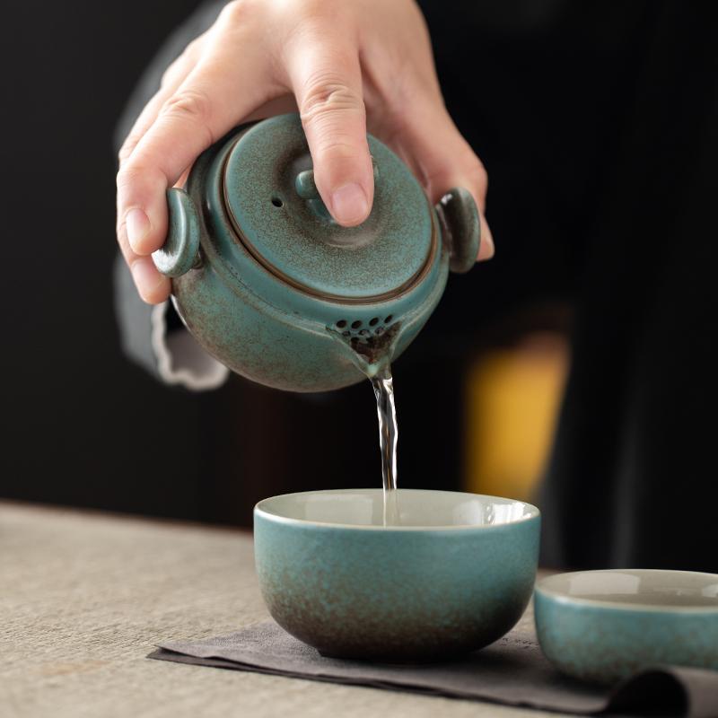 1 Set, Handmade Kung Fu Ceramic Teapot and Tea Cup Set for Travel, Office, Living Room, Camping - Portable and Creative Gift