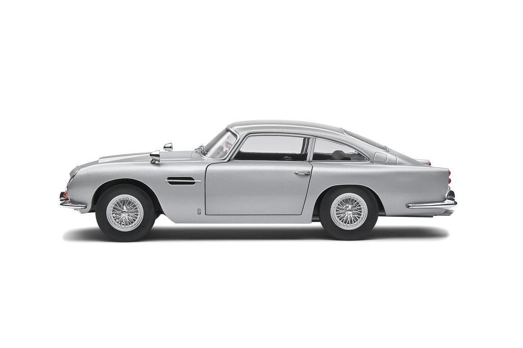 Solido Aston Martin DB5 scale diecast model 1964 James Bond car from the 007 1/18 car, (Silver Birch), movie