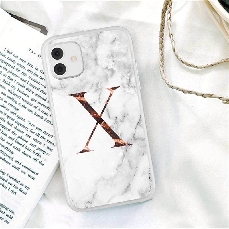 Biały marmur pozłacane litery A-Z modne etui na telefon dla iPhone 11 12 Pro X XR XS Max SE 2020 7 8 Plus odporne na wstrząsy miękkie etui z tpu