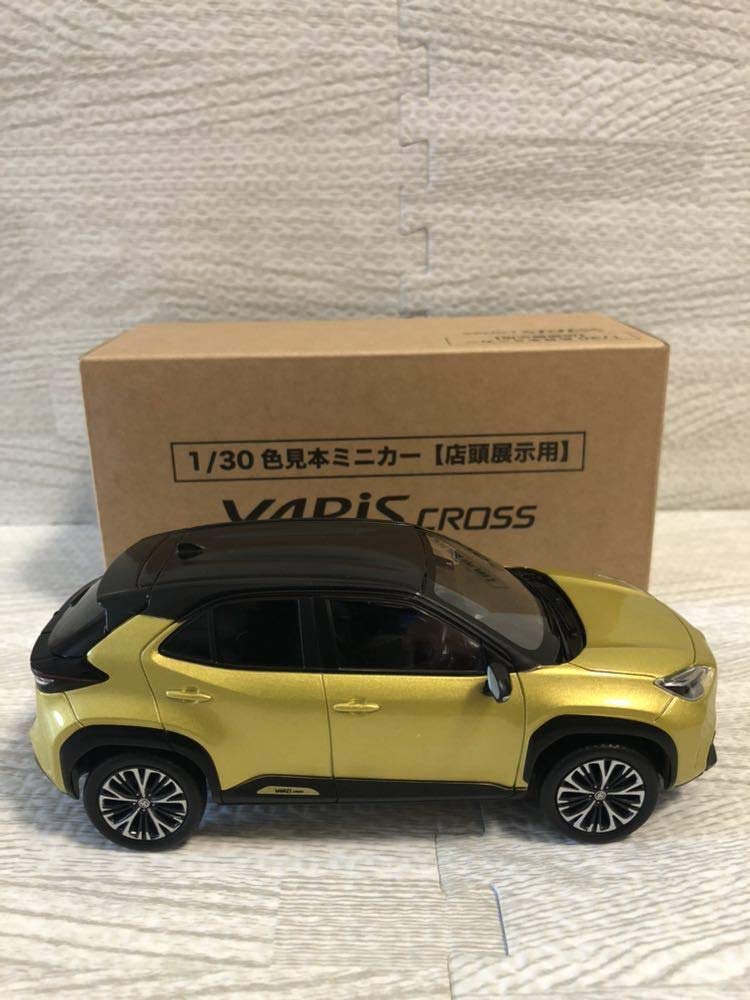 Toyota New Yaris Cross YARIS CROSS Hybrid Color Sample Minicar Black X Brass Gold Metallic 1/30 2-tone