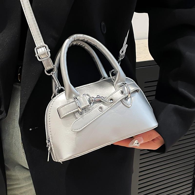 2025 Premium Spice Girl Style Simple Portable Shell Bag Niche Design Versatile Commuter Temperament Messenger Bag Women