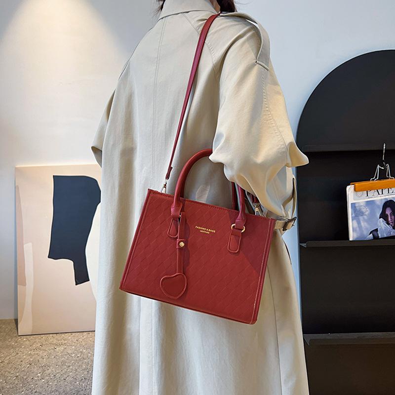 2025 Autumn New Simple and Fashionable Large-capacity Portable Large Bag Simple and Fashionable Casual Shoulder Bag Small Square Bag