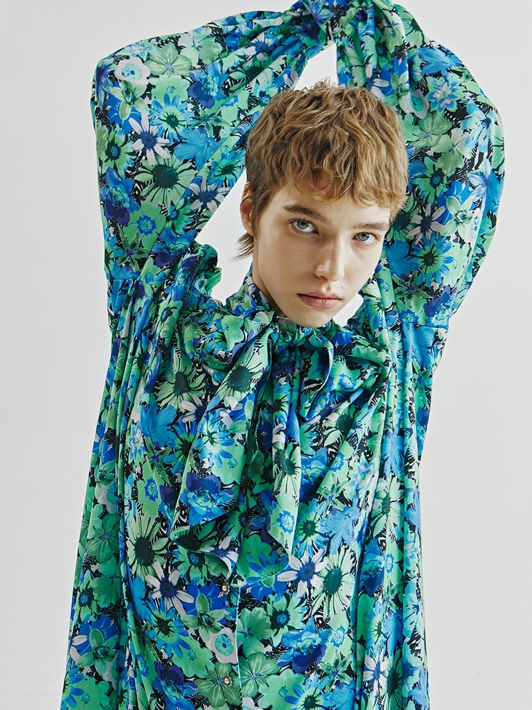 VEGAN TIGER Flower Ribbon Pleated Dress