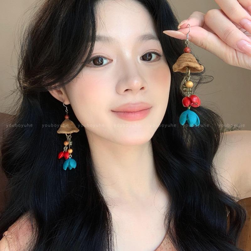 Ear chimes~ Plant fruit fringed earrings Women's unique beautiful earrings Retro niche ear jewelry