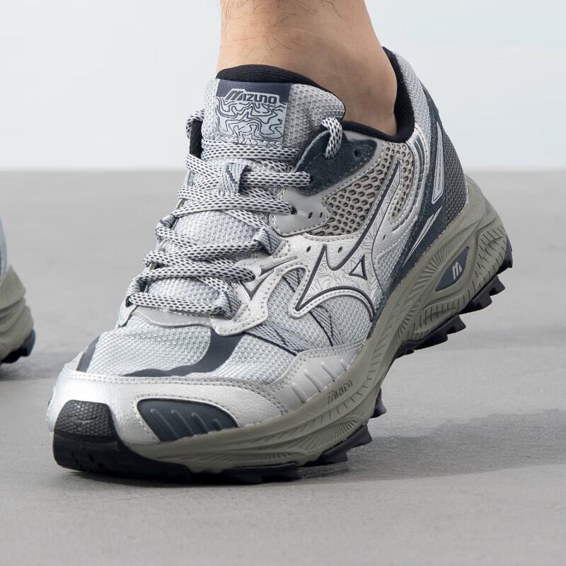 MIZUNO Men's D1GH2412-02 Retro Running Shoes