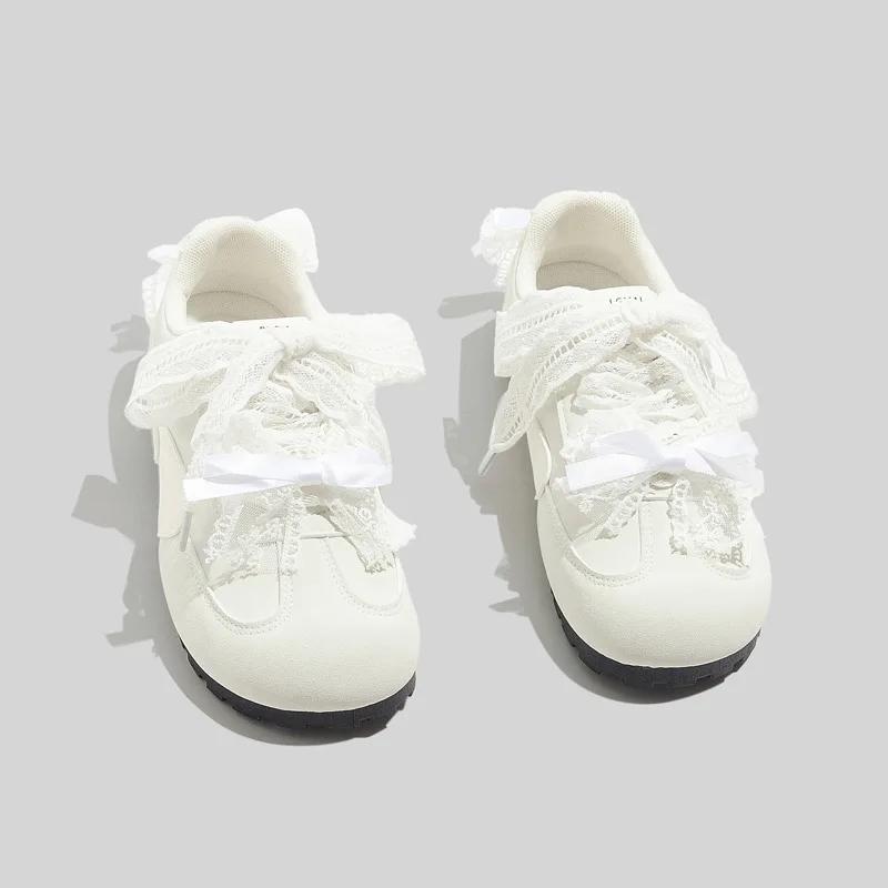 Elegant Lace Butterfly Knot Milk White Flat Bottom Women's Shoes Spring New Style Versatile T-strap Flats Casual Shoes