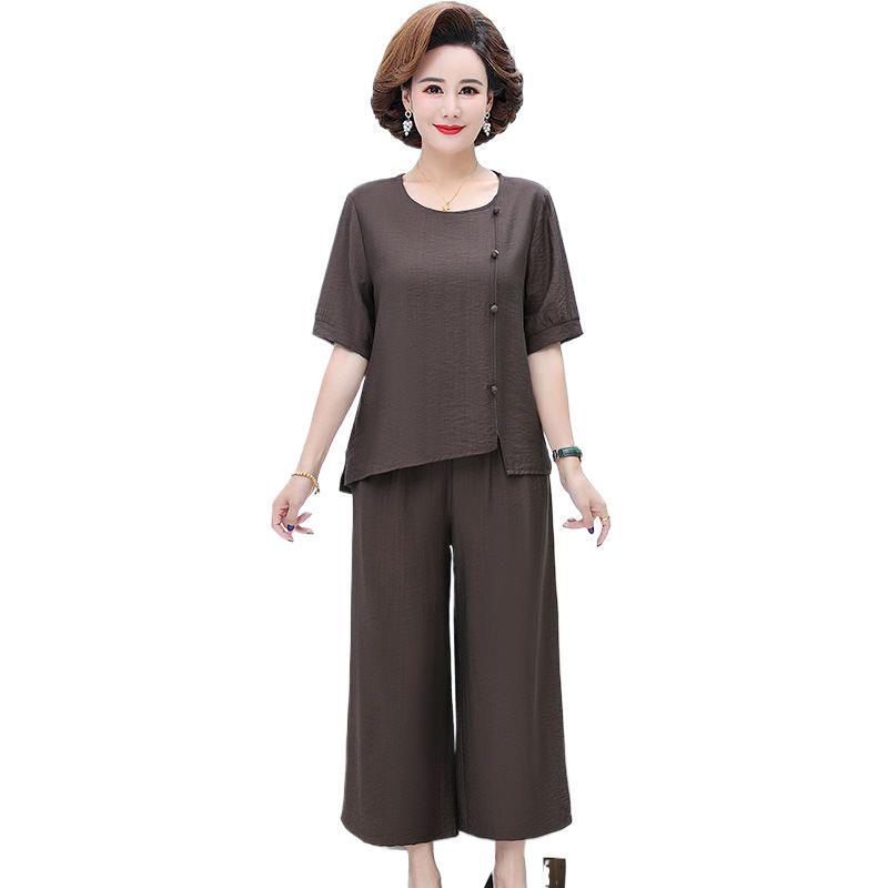 Stylish Plus Size Cotton Linen Summer Set for Middle-Aged Women: Short Sleeve T-Shirt & Two-Piece Outfit